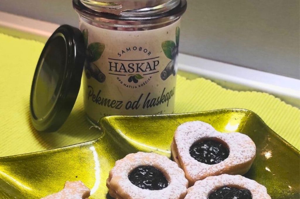 Linzeri s pekmezom od haskapa